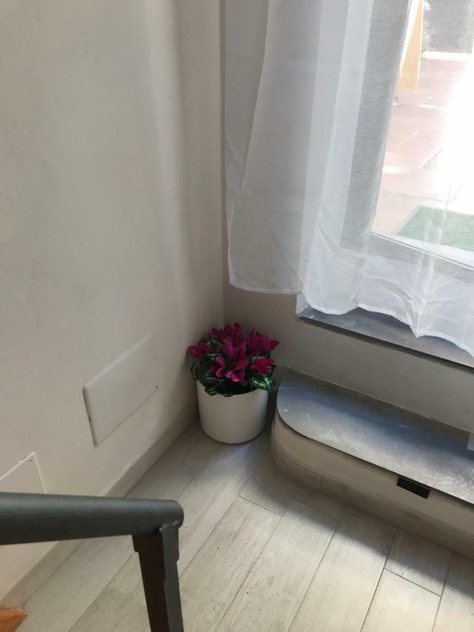 Il nido - Cozy studio apartment in Santa Croce Firenze Esterno foto