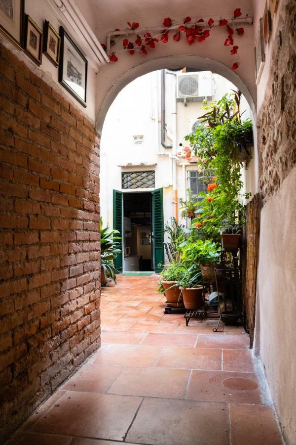 Il nido - Cozy studio apartment in Santa Croce Firenze Esterno foto